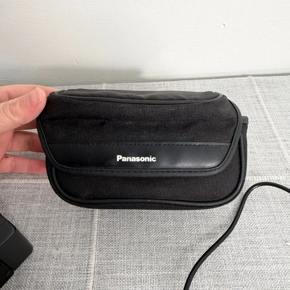 Panasonic HDC-SD60P Camcorder Full HD w/ SD Card Charger TESTED WORKS